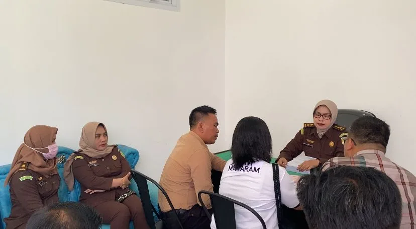 Penyerahan Tersangka Dan Barang Bukti (Tahap II) Tindak Pidana Pemilu Caleg Kota Mataram